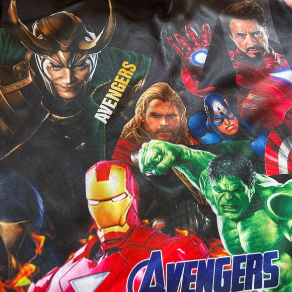 Toddler Carter's Avengers Two Piece Pajama Set With Built in Cape Size 4 - Picture 9 of 11